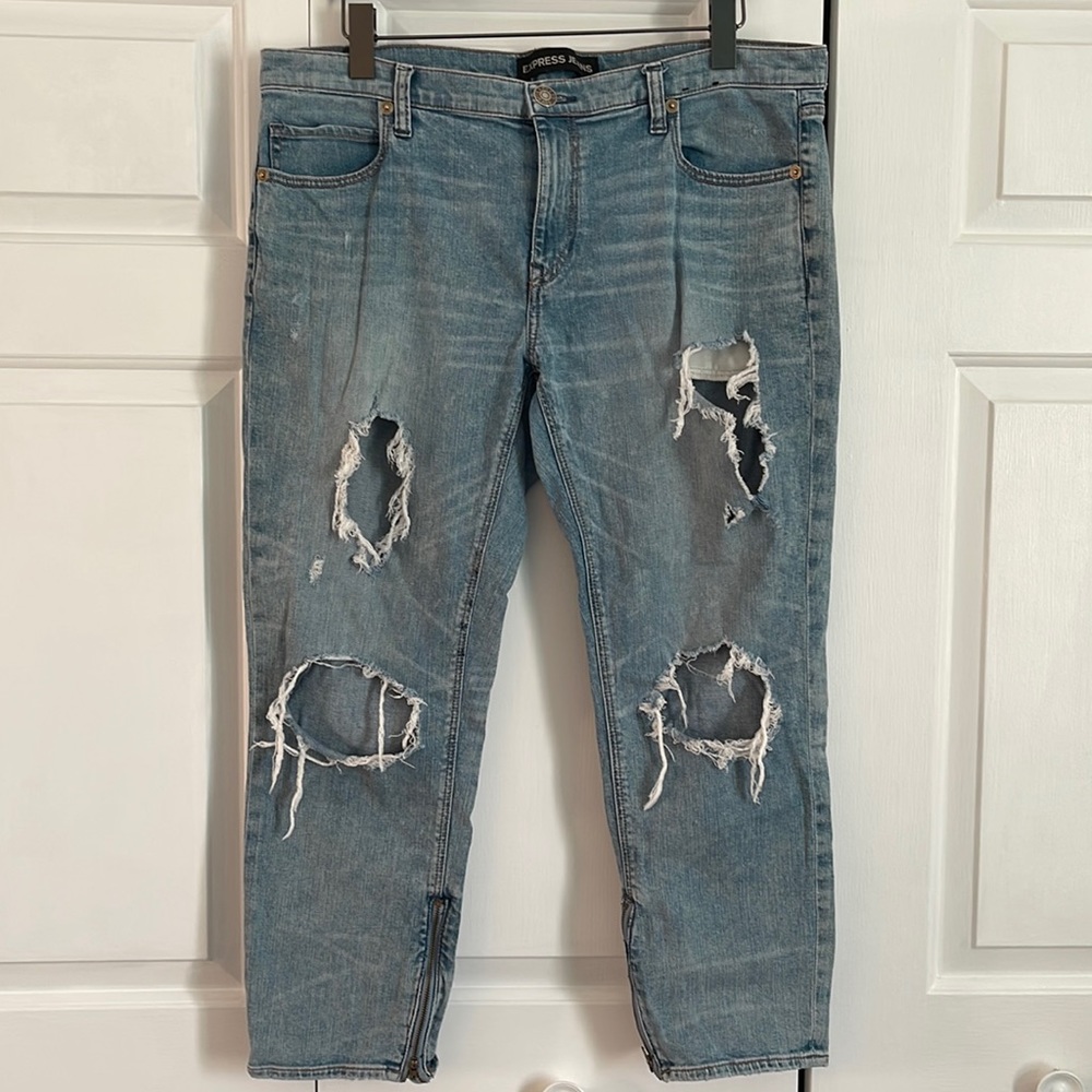 Girlfriend jeans